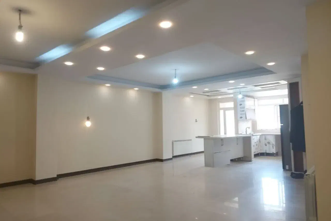 ۱۲۰ متر /  دو خوابه / نوساز / تک واحدی