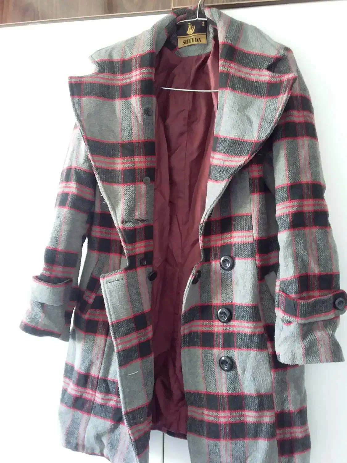 پالتو|لباس|سنندج, |دیوار