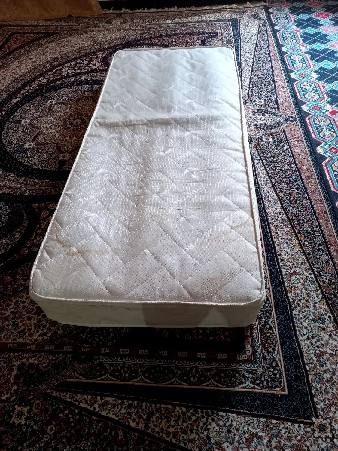 توشک|تشک تختخواب|کوهدشت, |دیوار