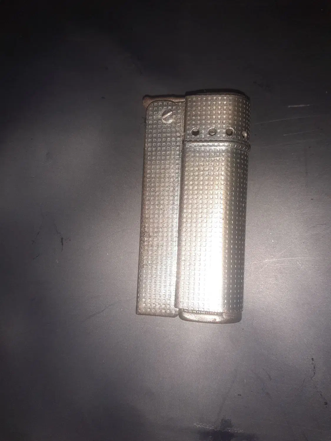 فندک قدیمی نفتی عتیقه|کلکسیون اشیاء عتیقه|گلبهار, شهر جدید گلبهار|دیوار