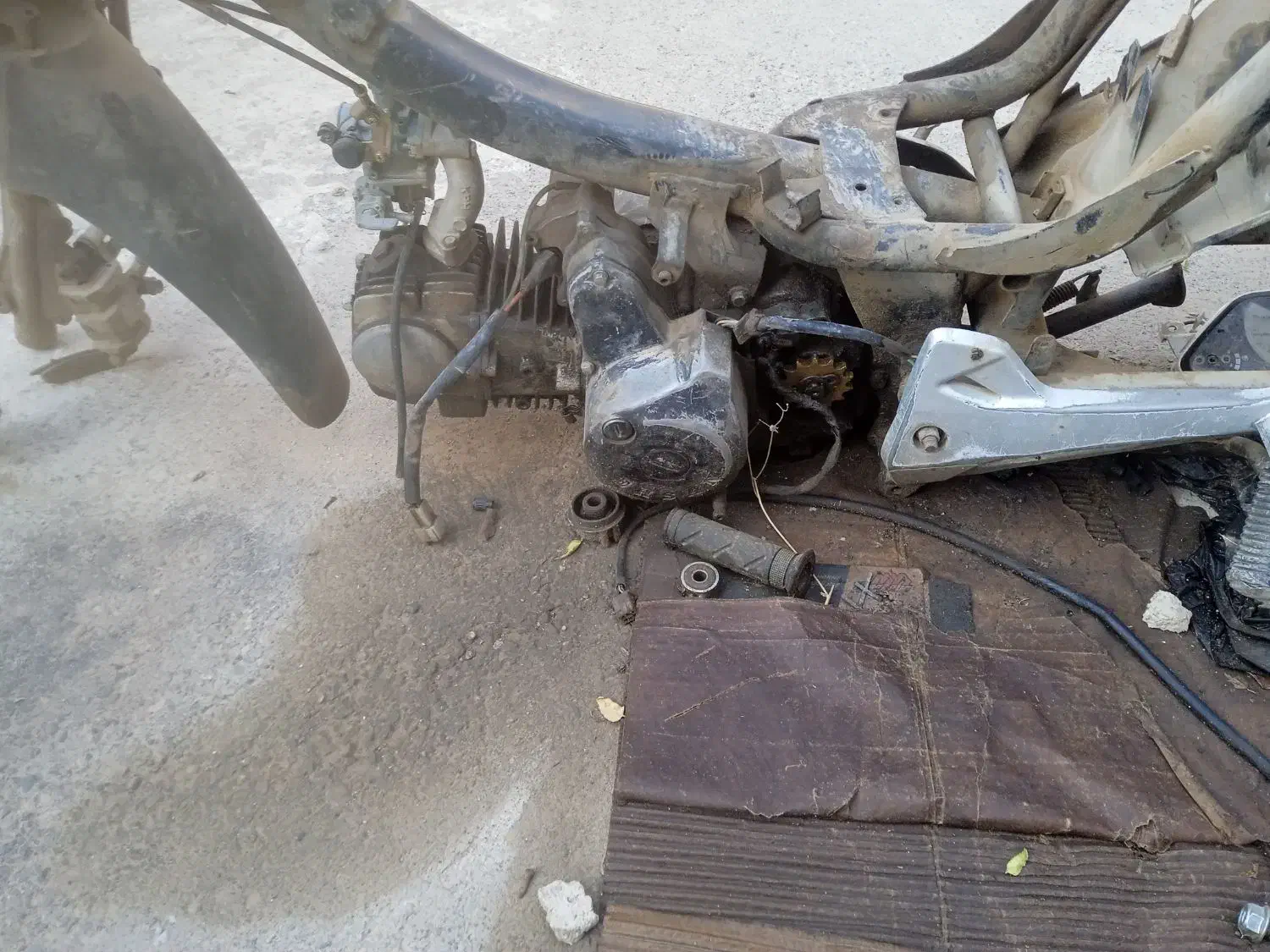 موتور بی کلاج مدل 86|موتورسیکلت|گنبد کاووس, |دیوار