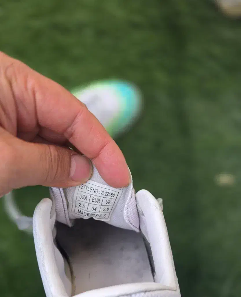 کفش فوتبالی|کیف، کفش، کمربند|بندر کنگان, |دیوار