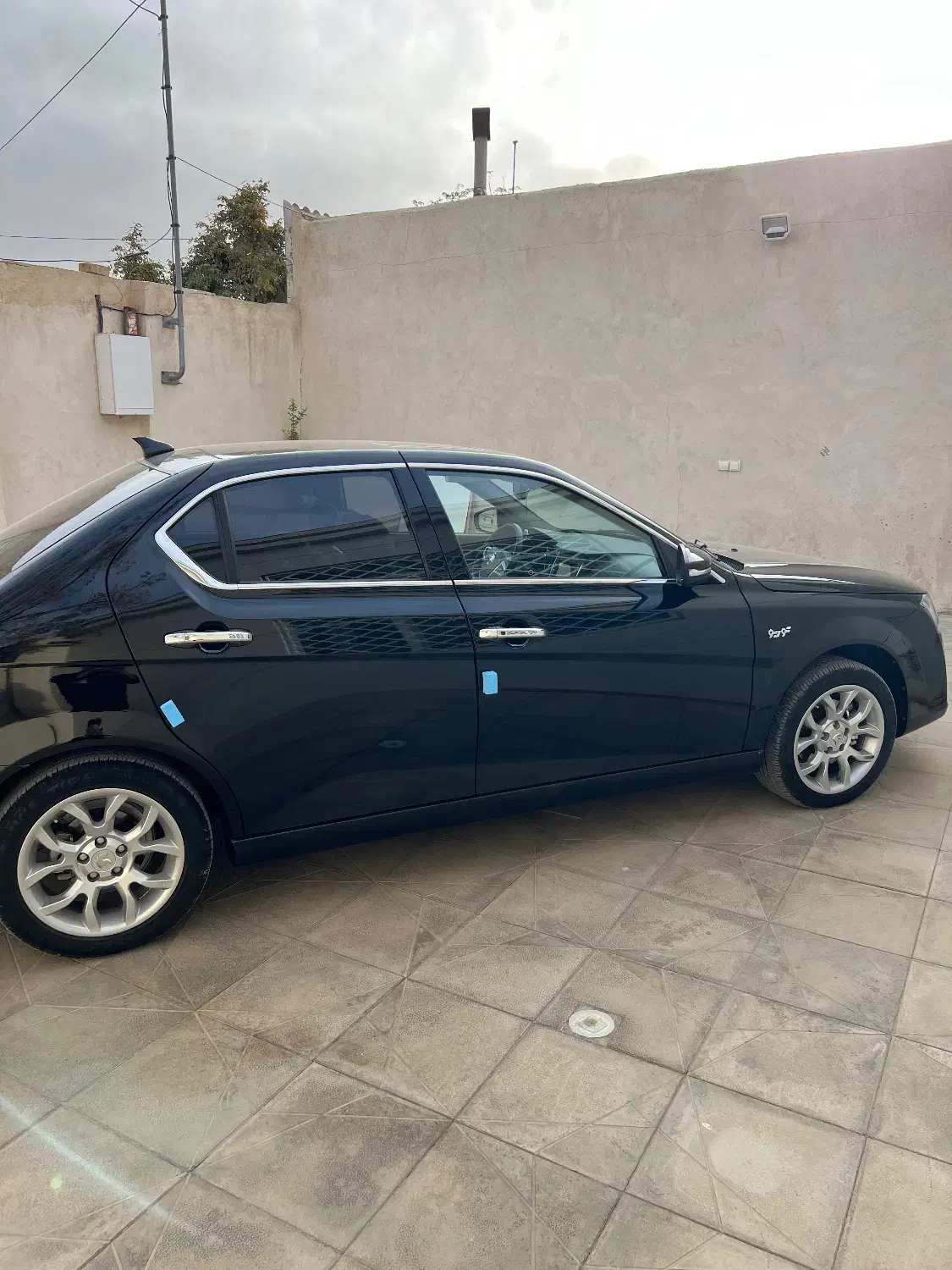 دنا پلاس اتوماتیک مشکی|خودرو سواری و وانت|مشهد, سرافرازان|دیوار