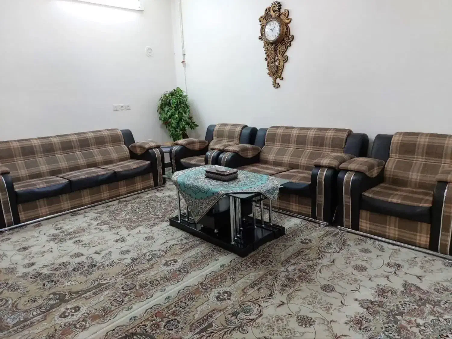 فروش مبل بسیار شیک وسالم|مبلمان خانگی و میز عسلی|دزفول, |دیوار