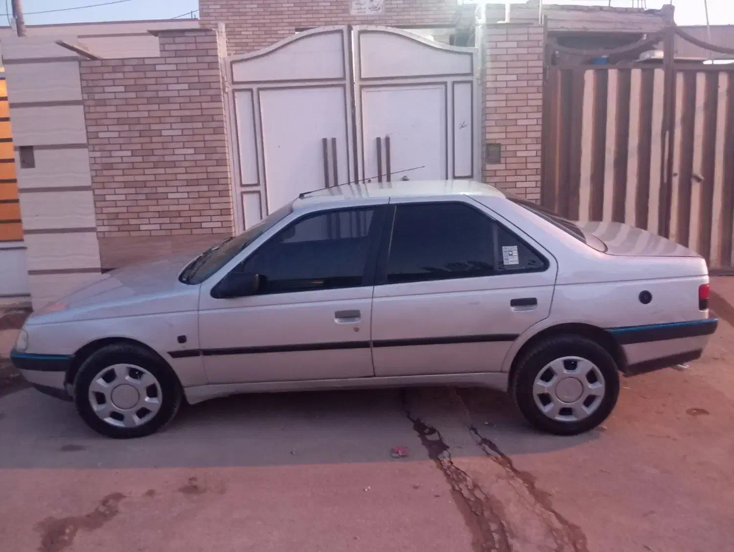 خودروسواری اجاره یا کرایه داده میشود|خودرو اجارهای|کرمان, |دیوار