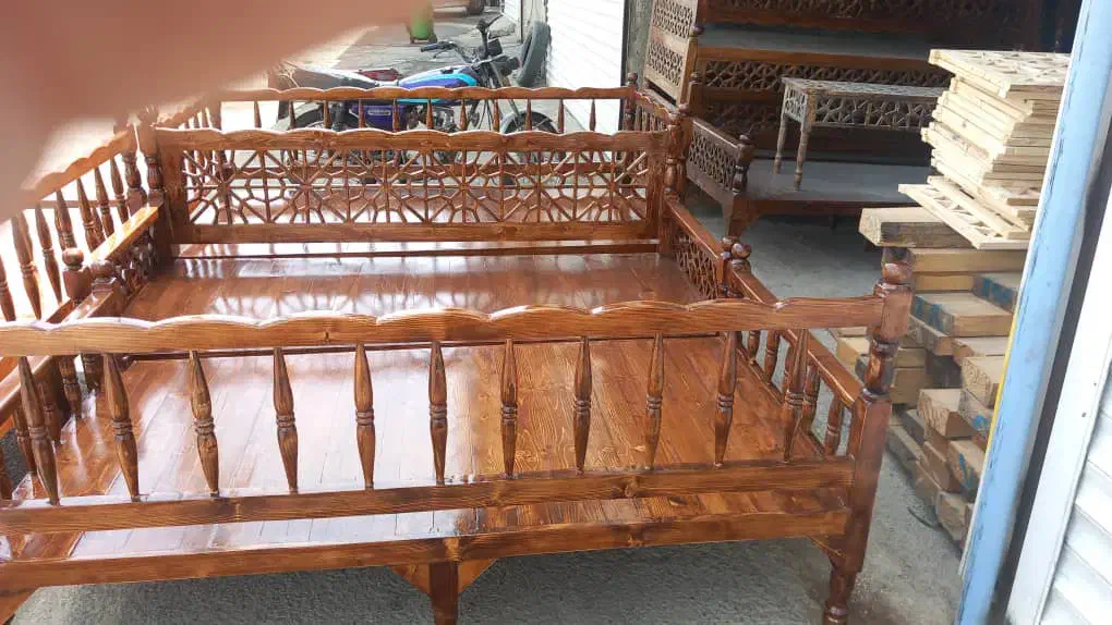 تخت سنتی گره چینی|مبلمان خانگی و میز عسلی|بوشهر, |دیوار