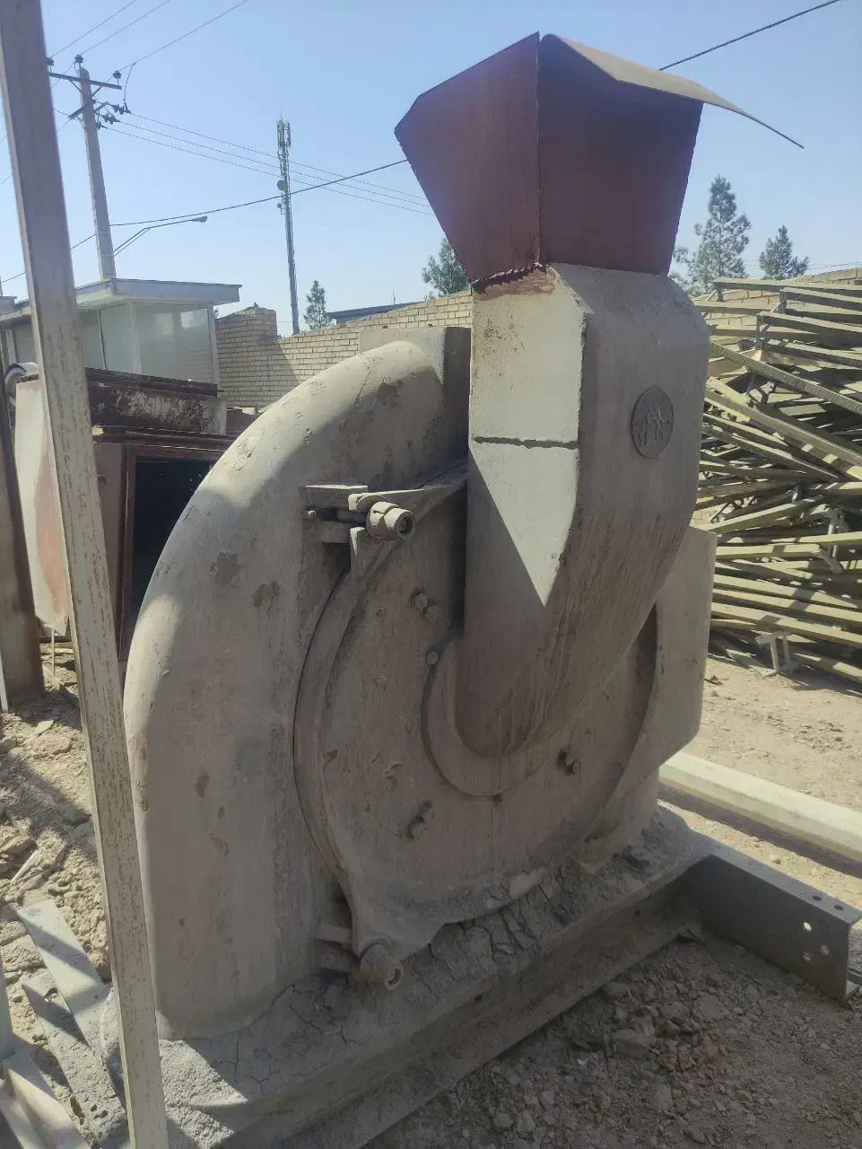 آسیاب چکشی آلمانی ۲۴ شش تیغه|ماشین‌آلات صنعتی|اصفهان, ارغوانیه|دیوار