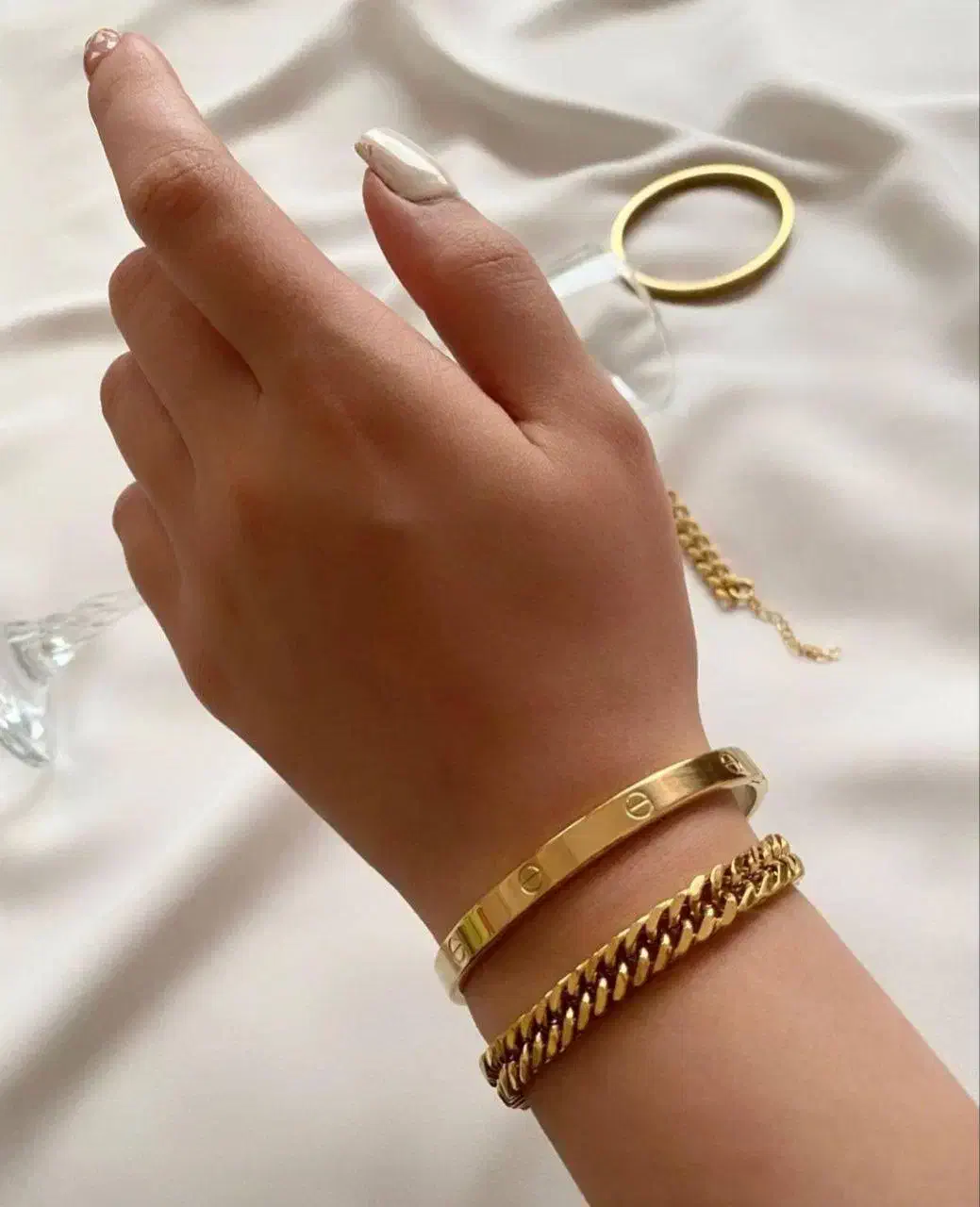 دستبند النگویی کارتیر|بدلیجات|قم, نیروگاه|دیوار