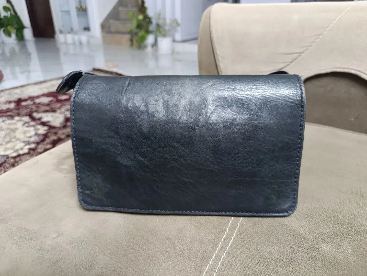 کیف چرم گاوی درحد نو سالم بدون پارگی قیمت توافقی|کیف، کفش، کمربند|چناران, |دیوار