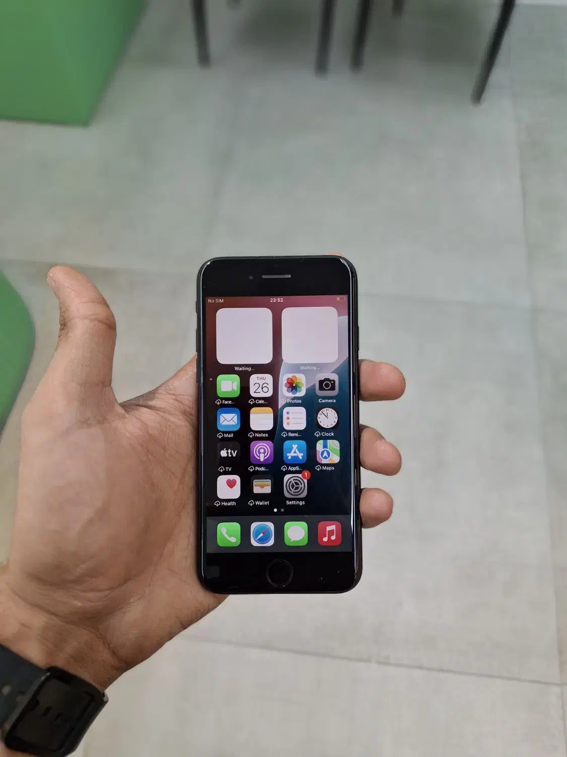 iphone se 2020|موبایل|مشهد, بهشت|دیوار