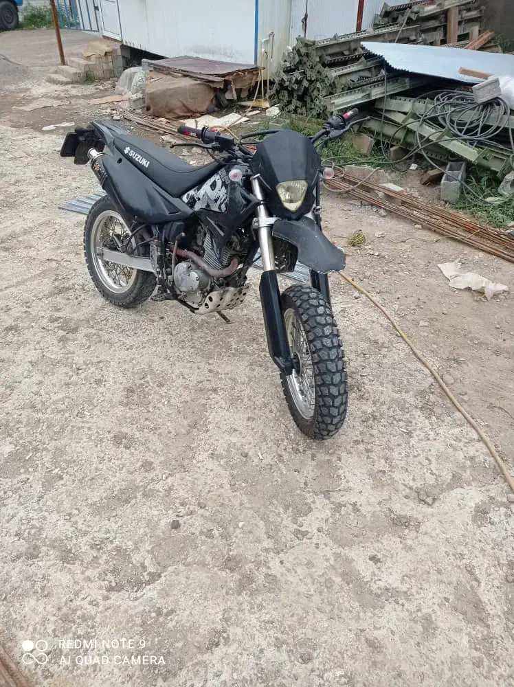 تریل پیشرو گلد روان|موتورسیکلت|رشت, چمارسرا|دیوار