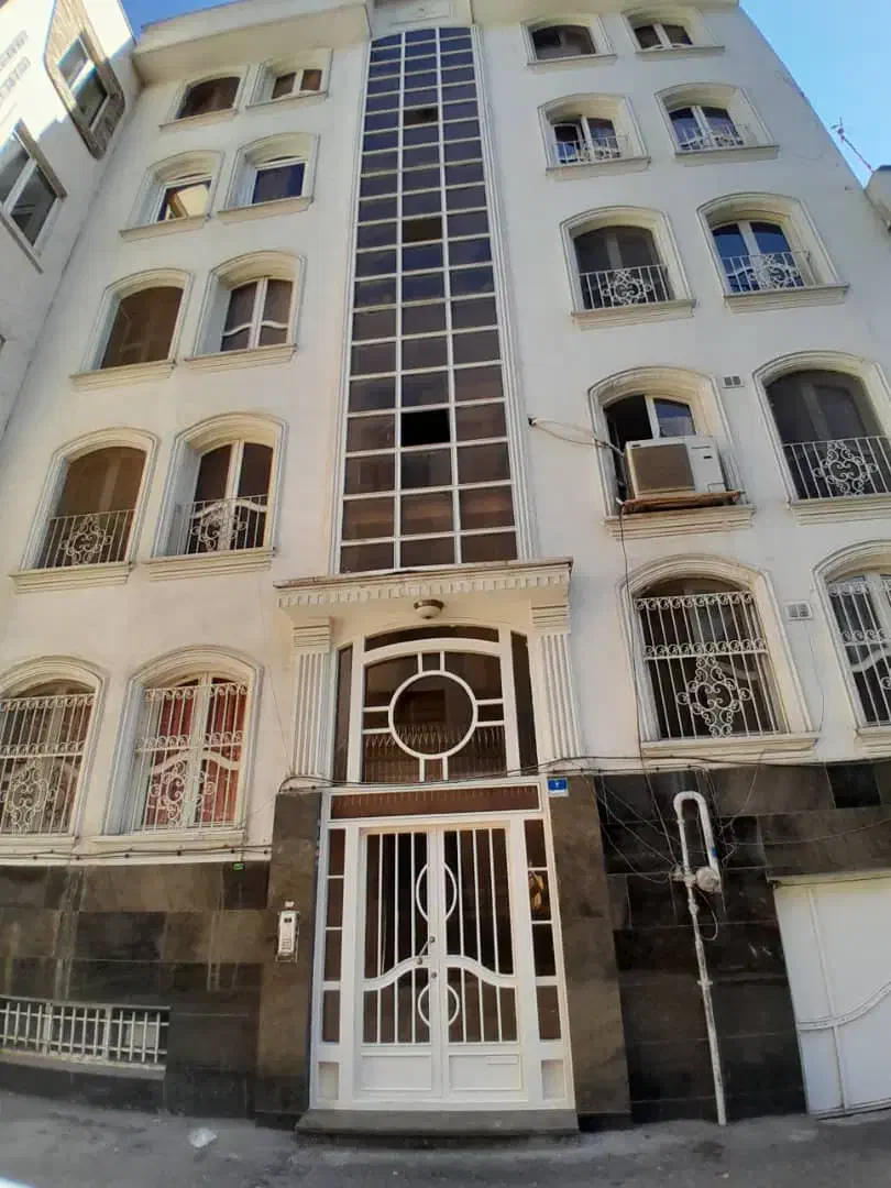 آپارتمان ۸۵ متر ۲ خوابه میرداماد.میدان مادر