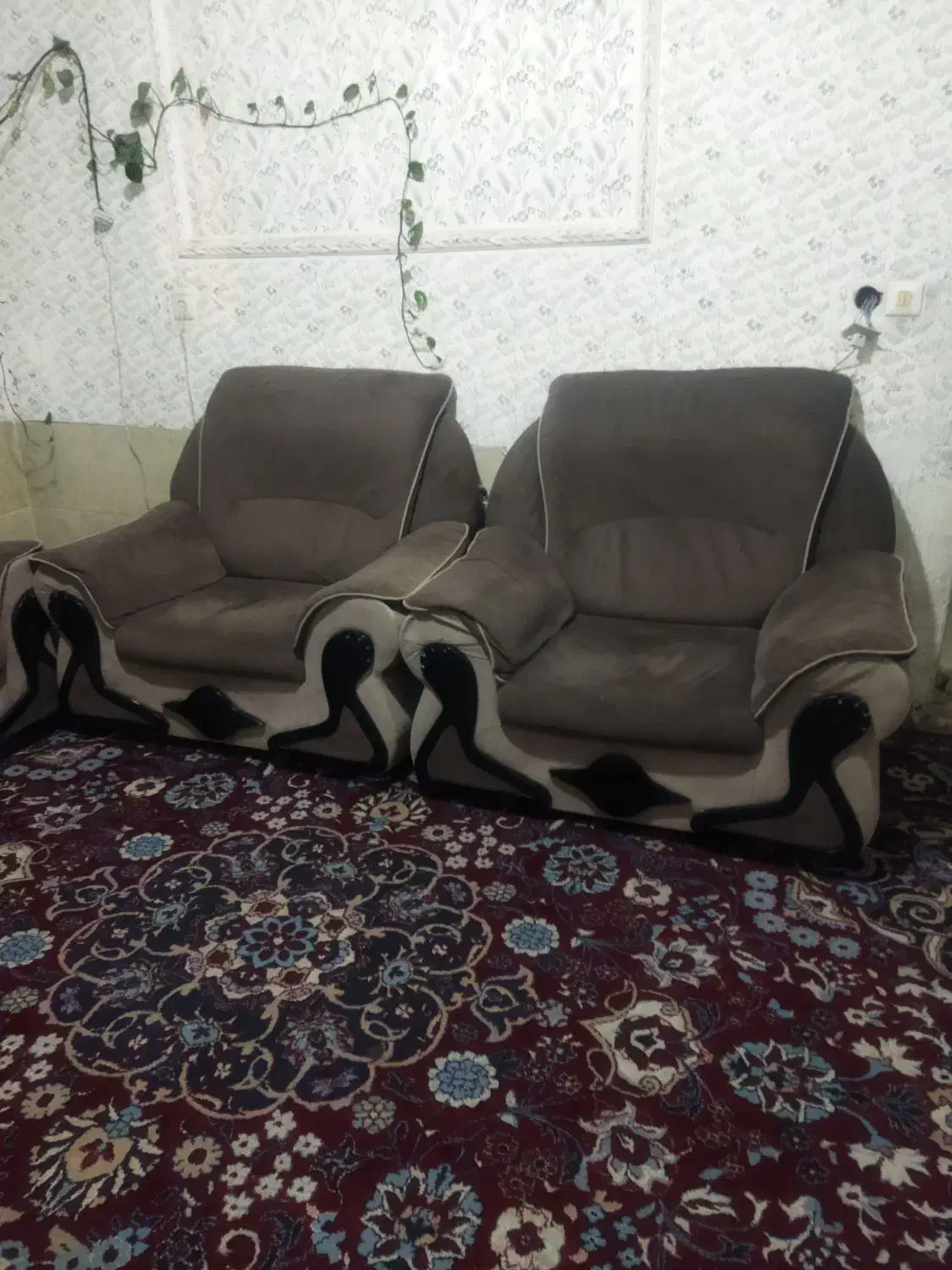 مبل ۵نفره کارکرده در حد نو|مبلمان خانگی و میز عسلی|شیراز, شریف‌آباد|دیوار