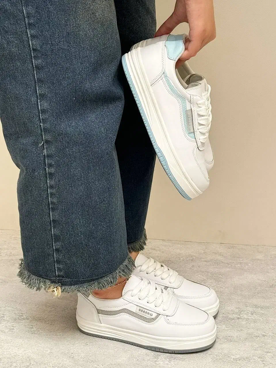 کفش|کیف، کفش، کمربند|ابهر, |دیوار