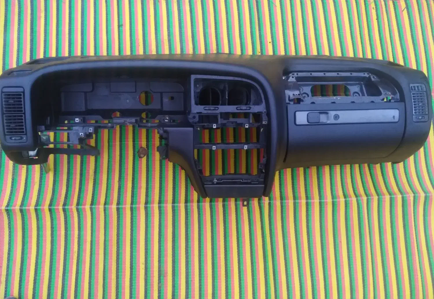 تعدادی لوازم استوک زانتیا|قطعات یدکی و لوازم جانبی|فلاورجان, |دیوار