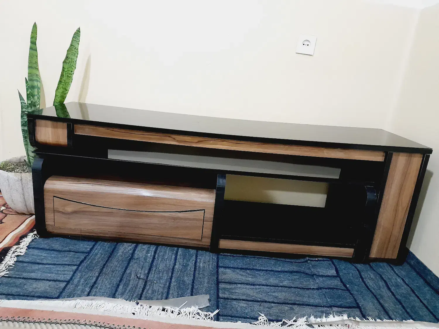 میز تی وی|میز تلویزیون|جلفا, |دیوار