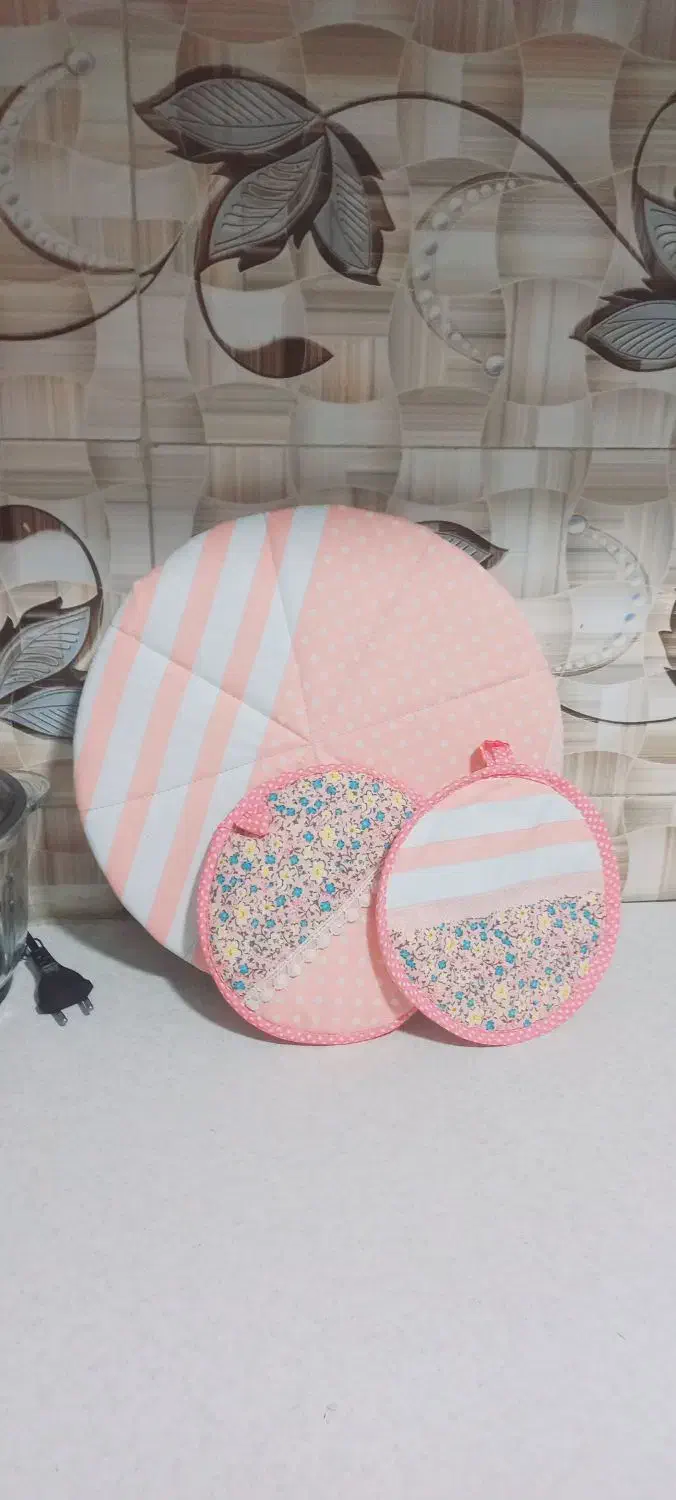 سرویس آشپزخانه نمگیر و دستگیره کاورلباسشویی دمکنی|سفره، حوله، دستمال آشپزخانه|قم, نیروگاه|دیوار