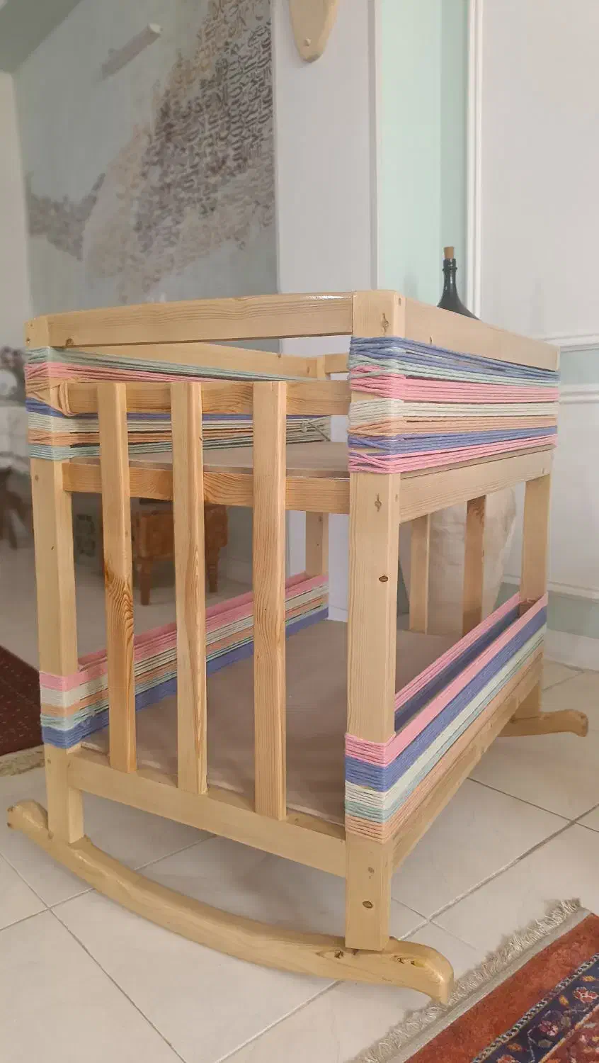 گهواره چوبی نو|تخت و سرویس خواب|شیراز, کوی زهرا|دیوار