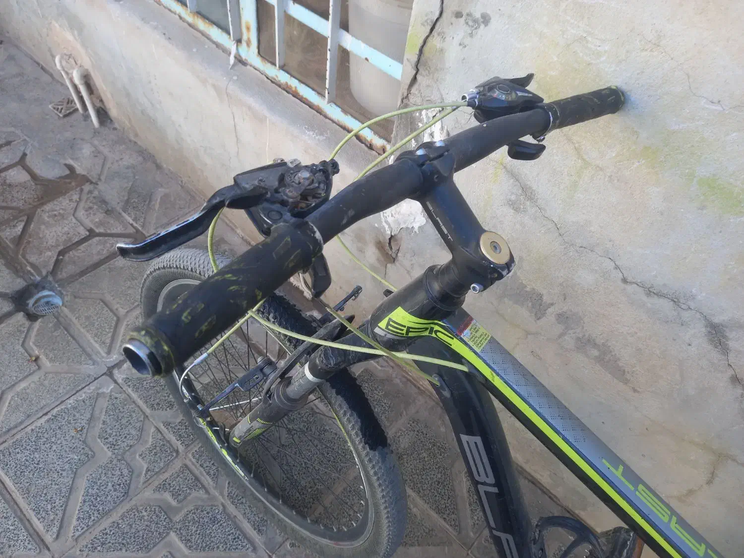 دوچرخه|دوچرخه، اسکیت، اسکوتر|تربت جام, کشتارگاه|دیوار