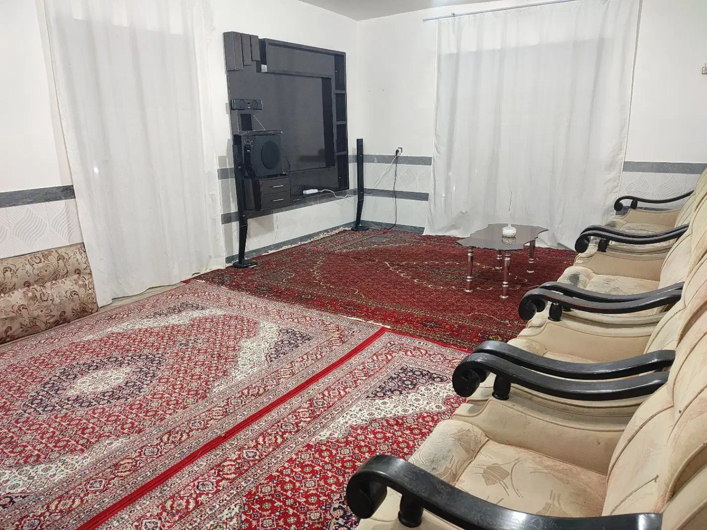 اجاره سویت ویلاباغ فاصله ۵دقیقه از مرکز شهر|اجارهٔ کوتاهمدت ویلا و باغ|سقز, |دیوار