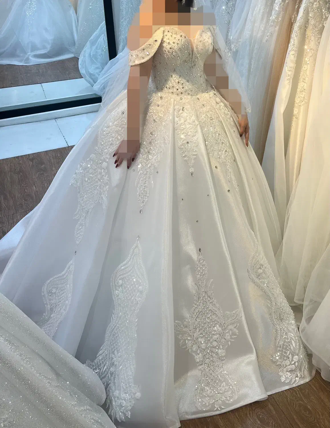 اجاره و فروش لباس عروس|لباس|لاهیجان, جمهوری|دیوار