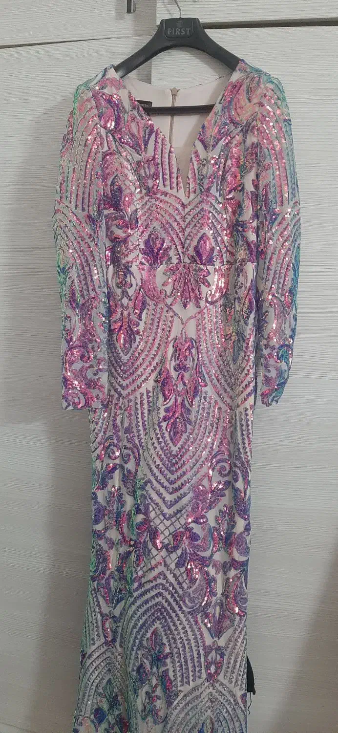 پیراهن مجلسی|لباس|آمل, |دیوار