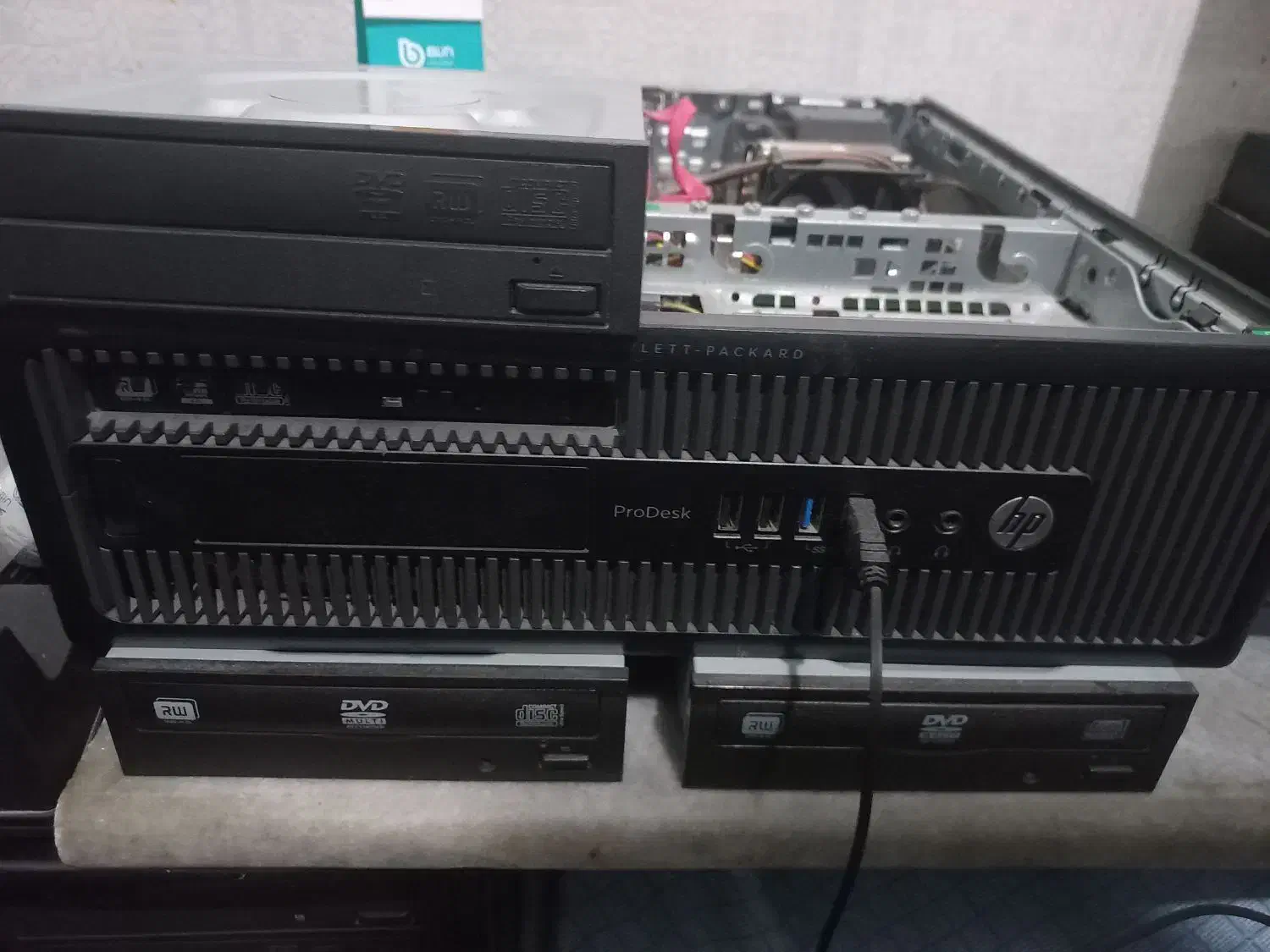 کیس i7 به همراه مانیتور صفحه کلید و موس|رایانه رومیزی|اندیشه, اندیشه فاز ۱|دیوار