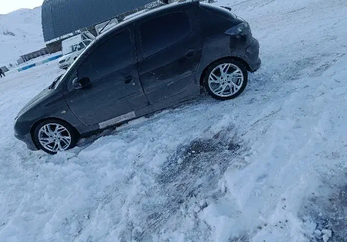 206تیپ2 مدل 83|خودرو سواری و وانت|ماکو, |دیوار