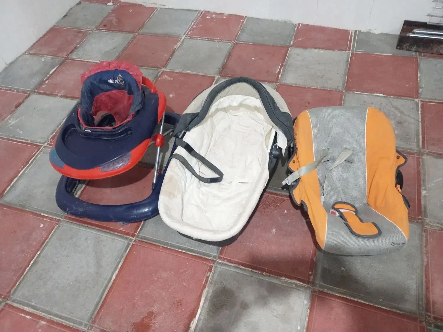 سبد بچه|کالسکه و لوازم جانبی|سبزوار, قلعهنو دهزار|دیوار