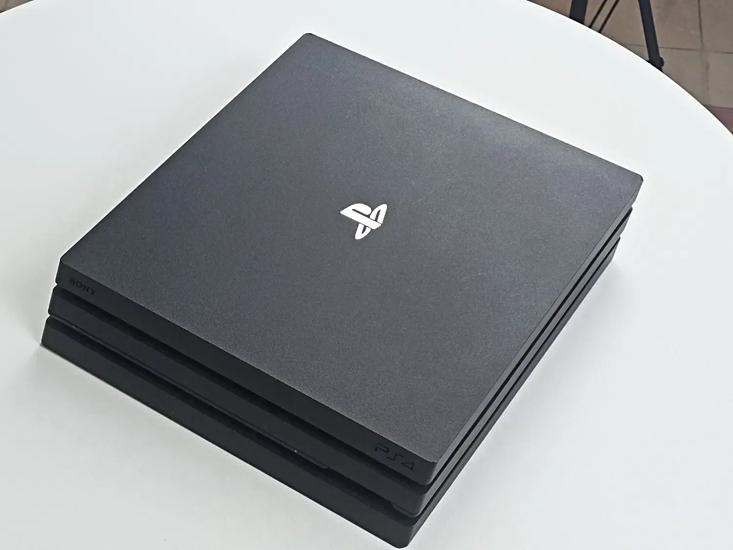 Ps4 Pro پی اس فور پرو در حد نو با جعبه|کنسول، بازی ویدئویی و آنلاین|رشت, کوی حسینی|دیوار