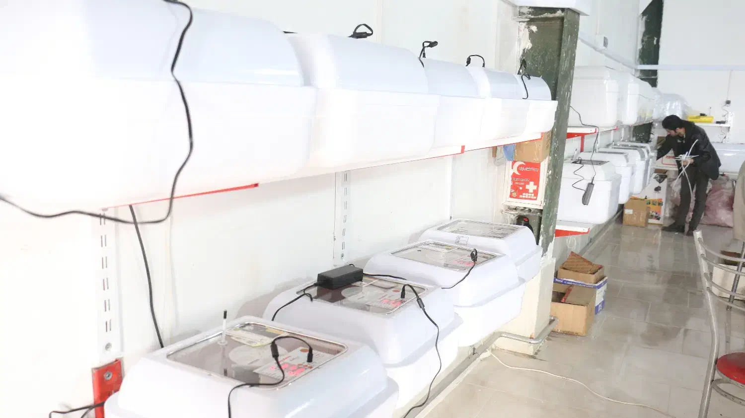 دستگاه جوجه کشی 96 تایی ایزی باتور 2|لوازم جانبی حیوانات|بیرجند, |دیوار