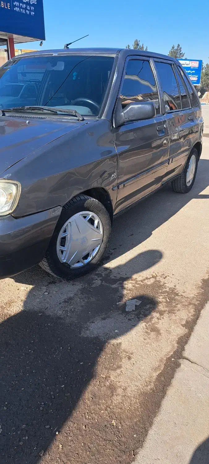 یک دستگاه پراید ۱۱۱ مدل ۹۰|خودرو سواری و وانت|اقبالیه, |دیوار