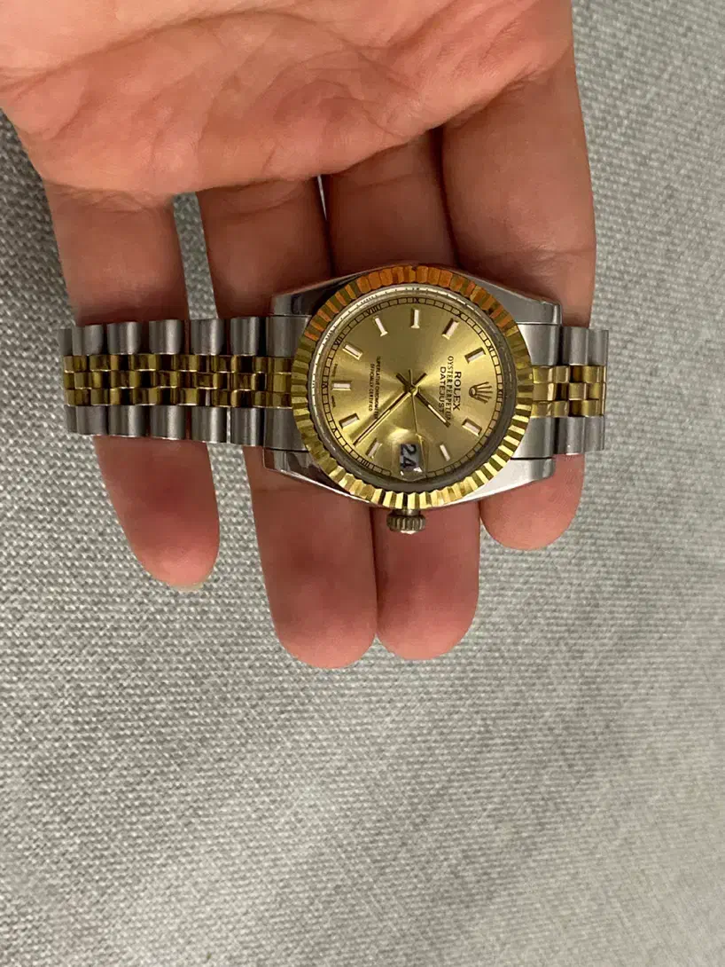 ساعت رولکس|ساعت|رشت, معلم|دیوار