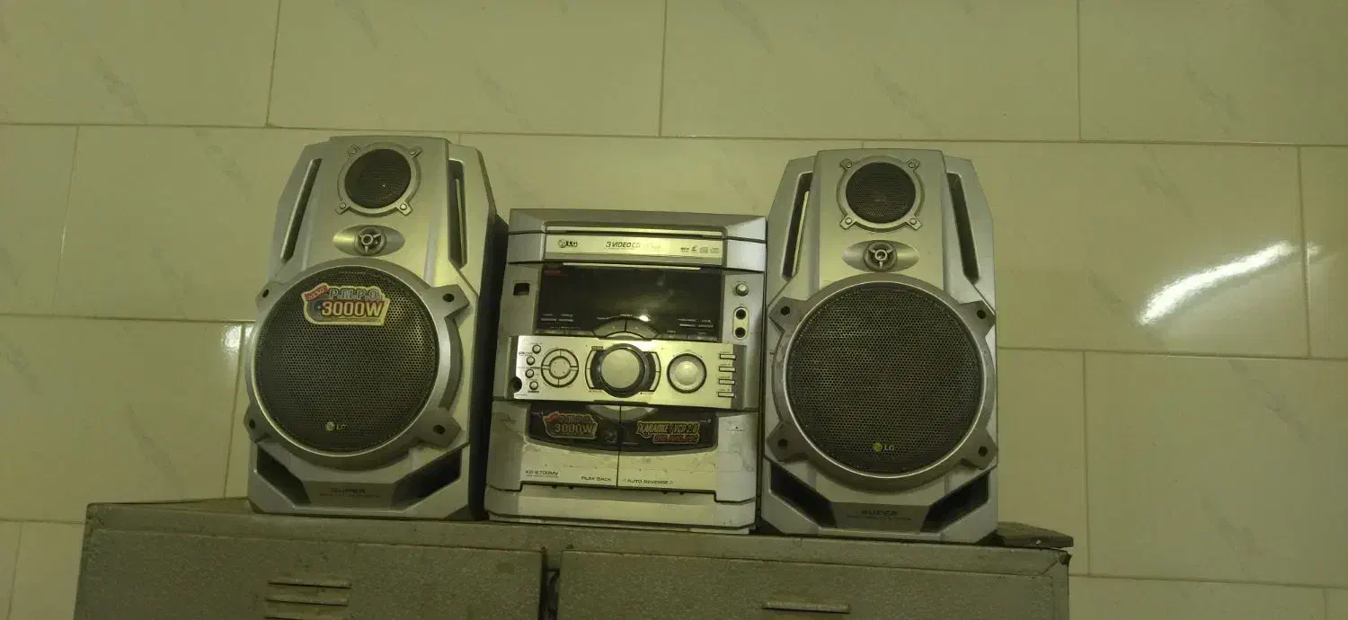 ضبط ال جی ۳۰۰۰ دو باند بزرگ|سیستم صوتی خانگی|خمینیشهر, |دیوار