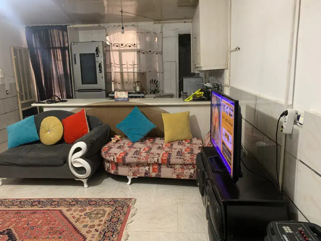 مبلمان ۸نفره سالم|مبلمان خانگی و میز عسلی|محمدشهر, شهرک پیام (مهرالبرز)|دیوار