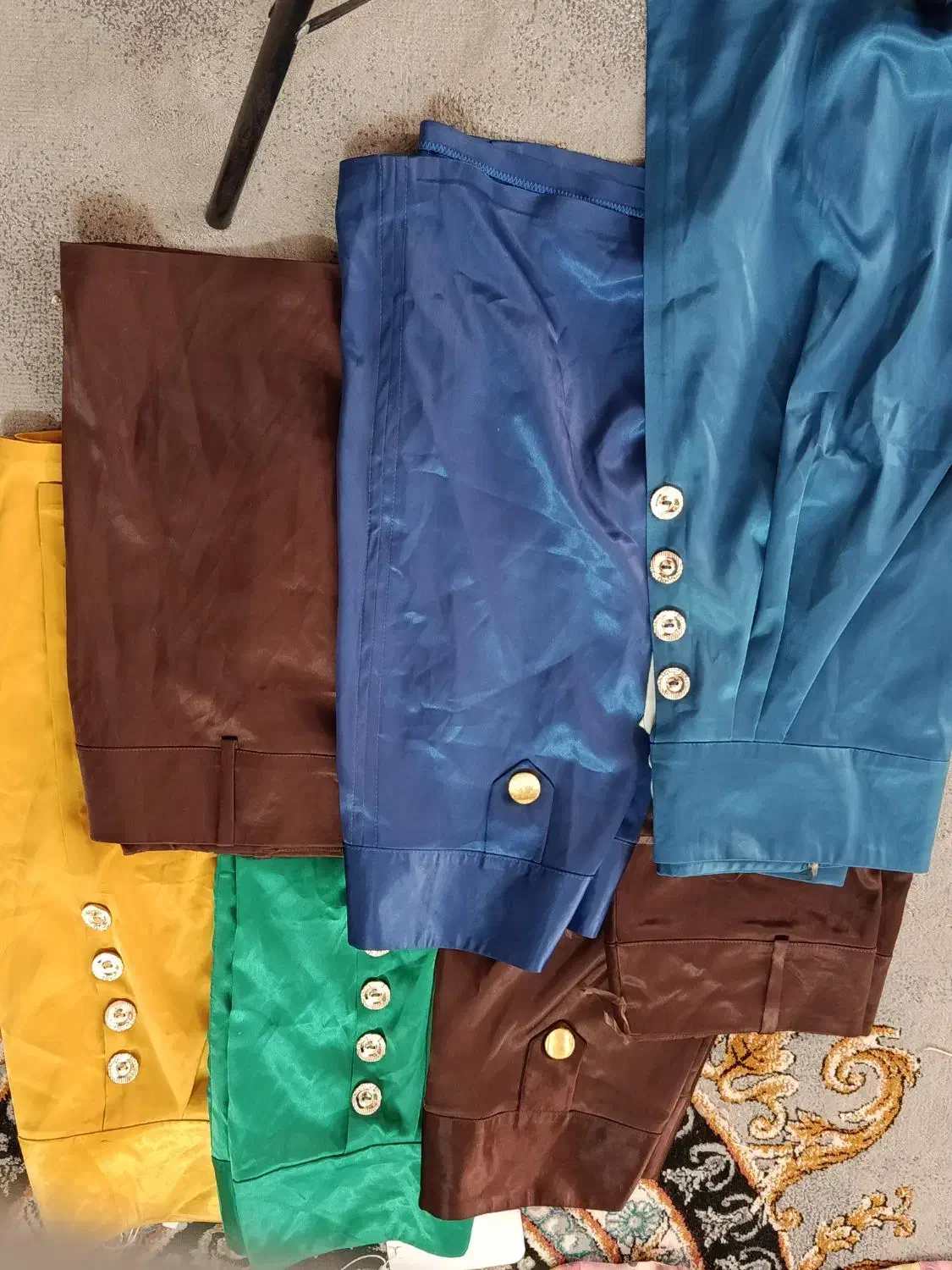 دامن ساتن|لباس|جهرم, |دیوار