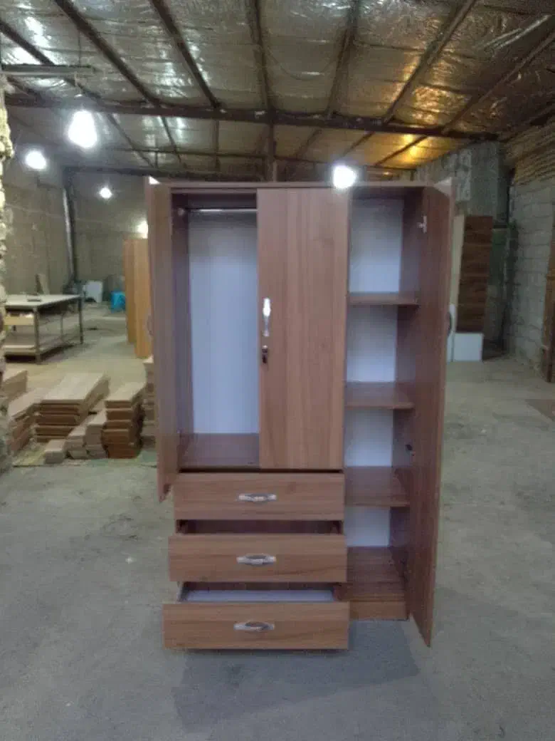 کمد سه درب سه کشو|جاکفشی، کمد، دراور|تهران, شهید رجایی|دیوار