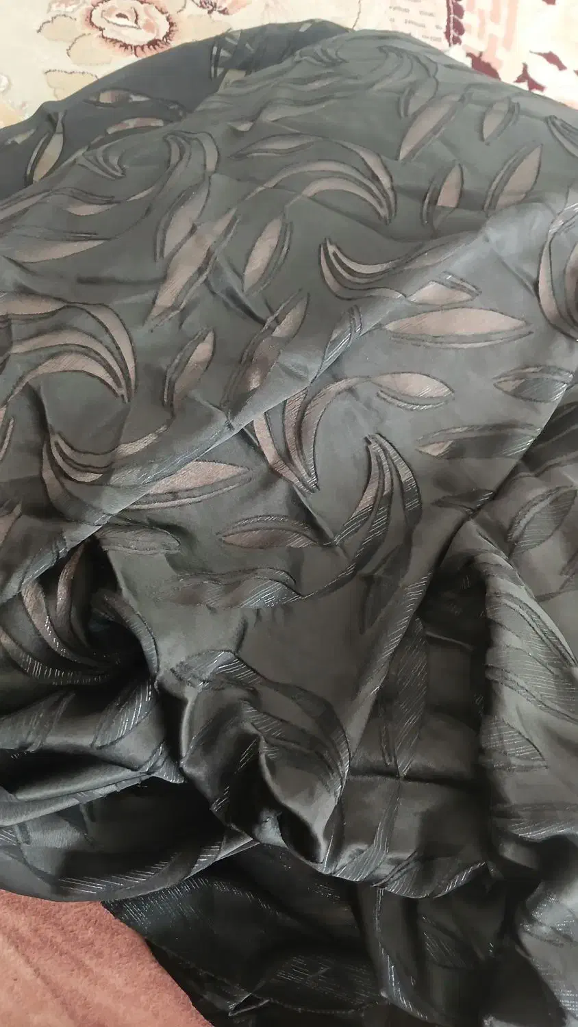 چادر مشکی|لباس|فلاورجان, |دیوار