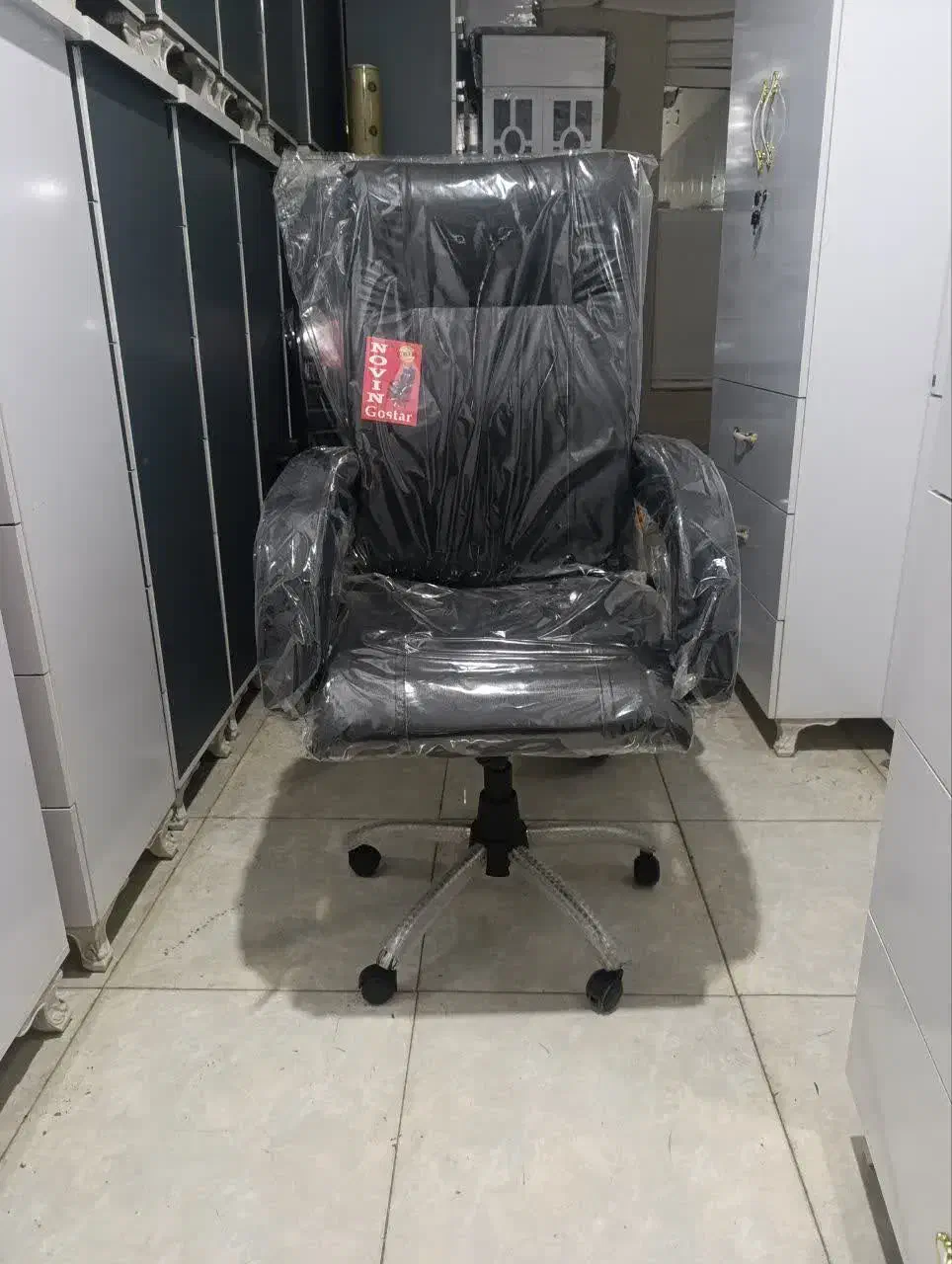 گردان راحتی کلاف سنگین با کف فوم|مبلمان اداری|تبریز, |دیوار