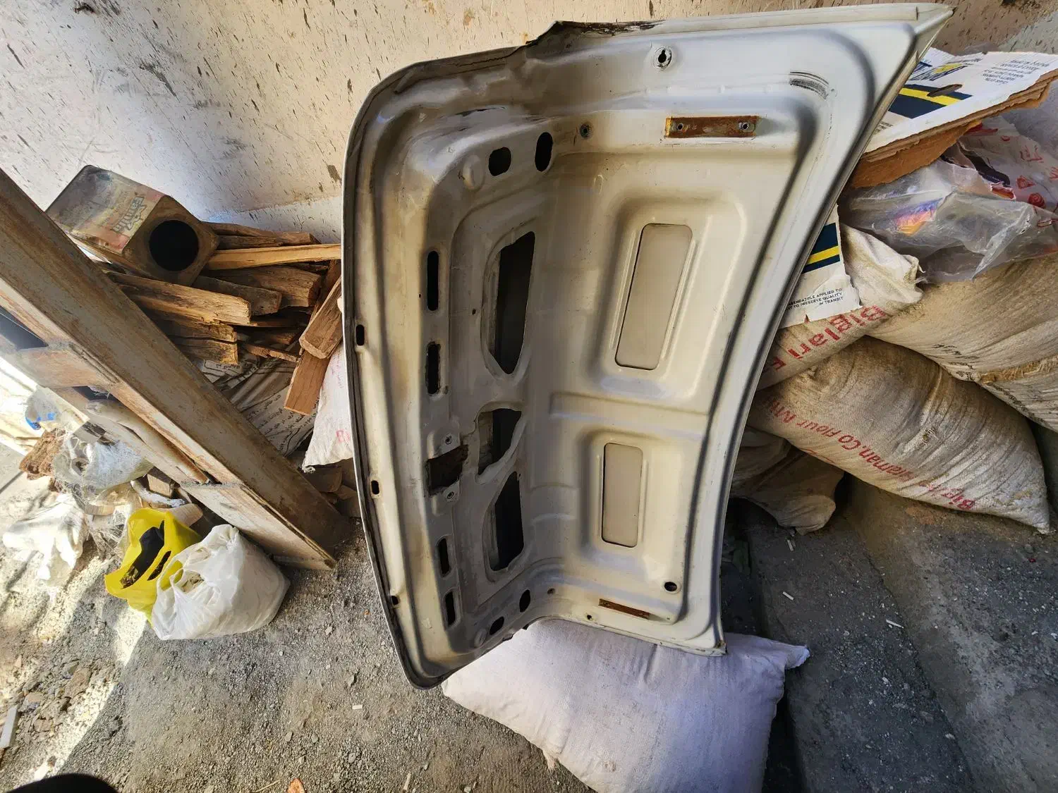 صندوق عقب ساینای معمولی مدل ۹۸|قطعات یدکی و لوازم جانبی|پاوه, |دیوار