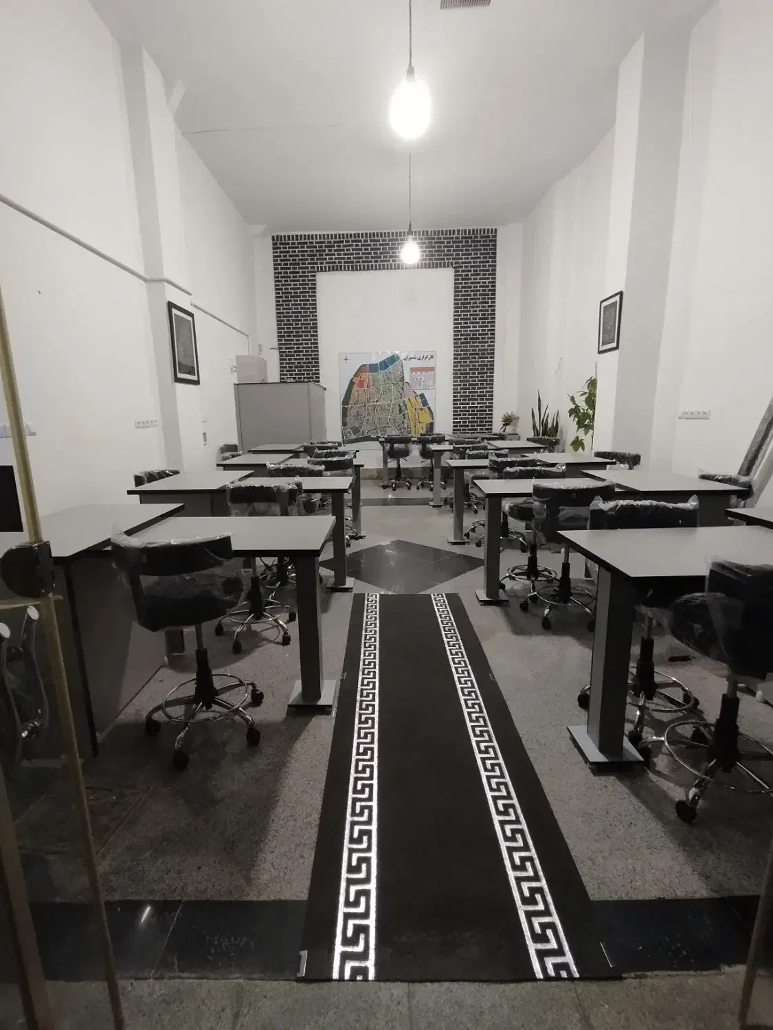 مغازه تجاری ( عرصه ،اعیان) بر خیابان اصلی|فروش مغازه و غرفه|هشتگرد, شهرک بوستان|دیوار