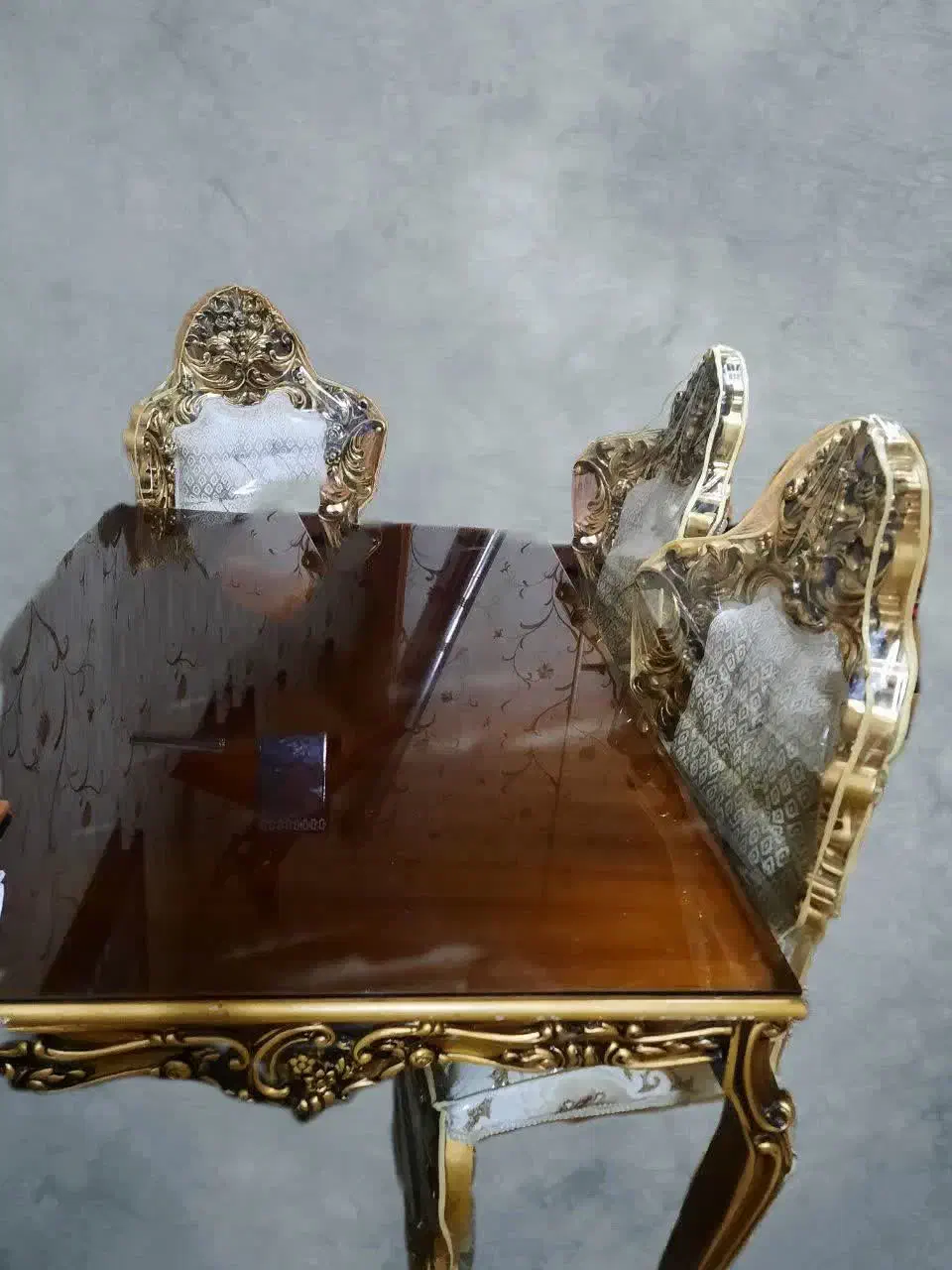 مبل سلطنتی ۹ نفر با میز نهار خوری ۶ نفر با کاور|مبلمان خانگی و میز عسلی|شاهین‌شهر, مخابرات (شهید بهشتی)|دیوار