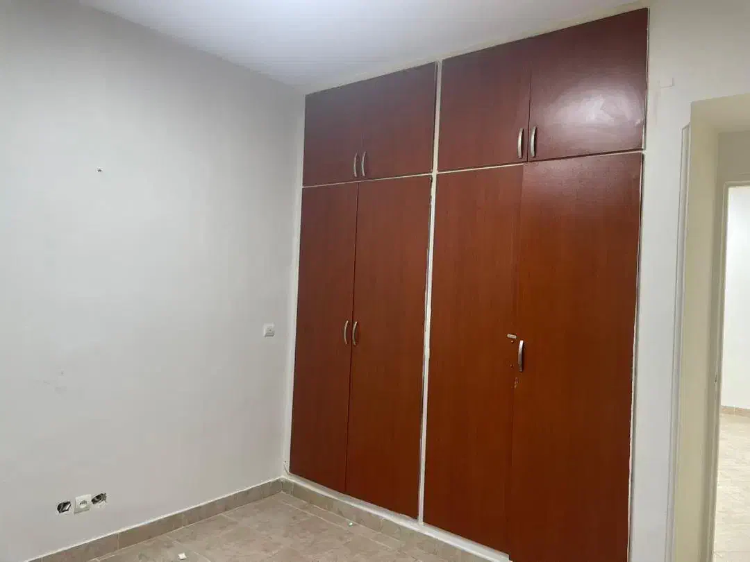 300 متر مستغلات فاطمی