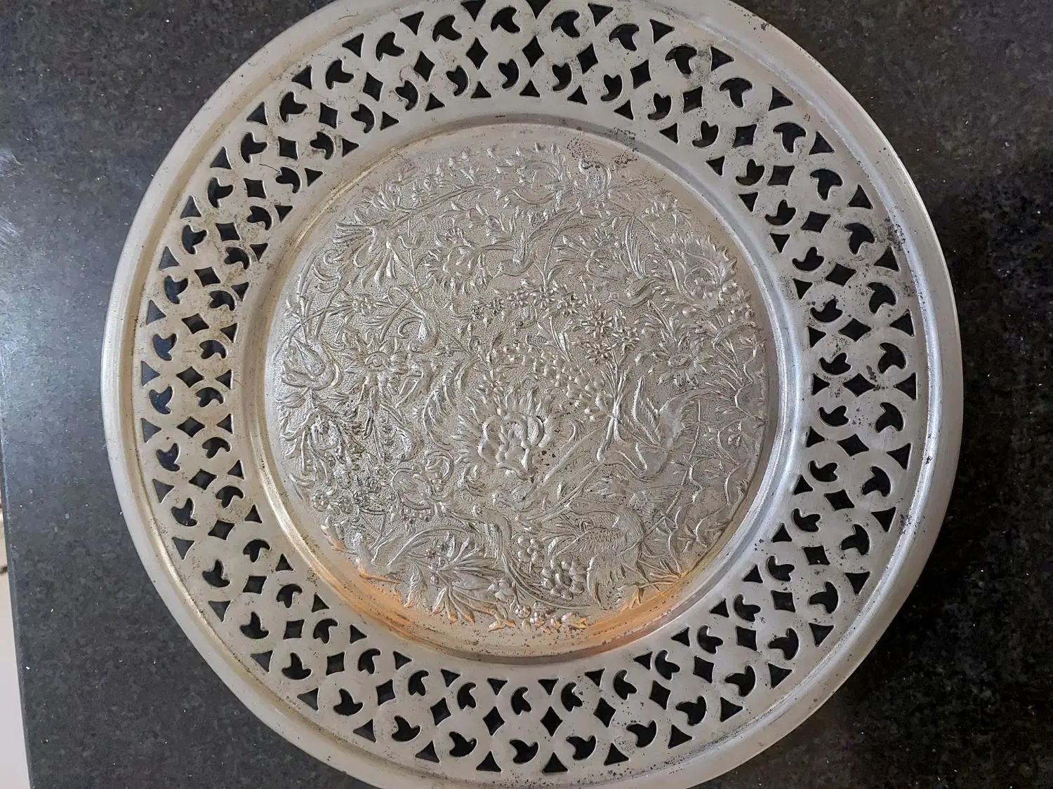 سینی مسی ، ۳ عدد در سه طرح مختلف ، قدیمی|صنایع دستی و سایر لوازم تزئینی|تهران, تولید دارو|دیوار