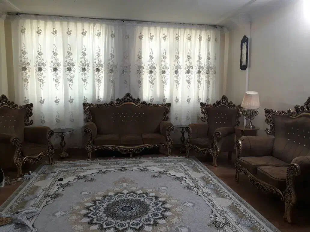 مبل هفت نفره در حد نو|مبلمان خانگی و میز عسلی|ری, ظهیرآباد|دیوار