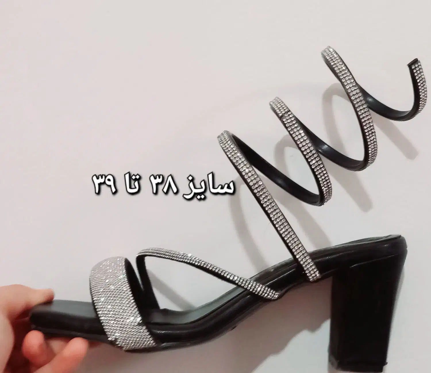 کفش در حد نو|کیف، کفش، کمربند|الیگودرز, |دیوار