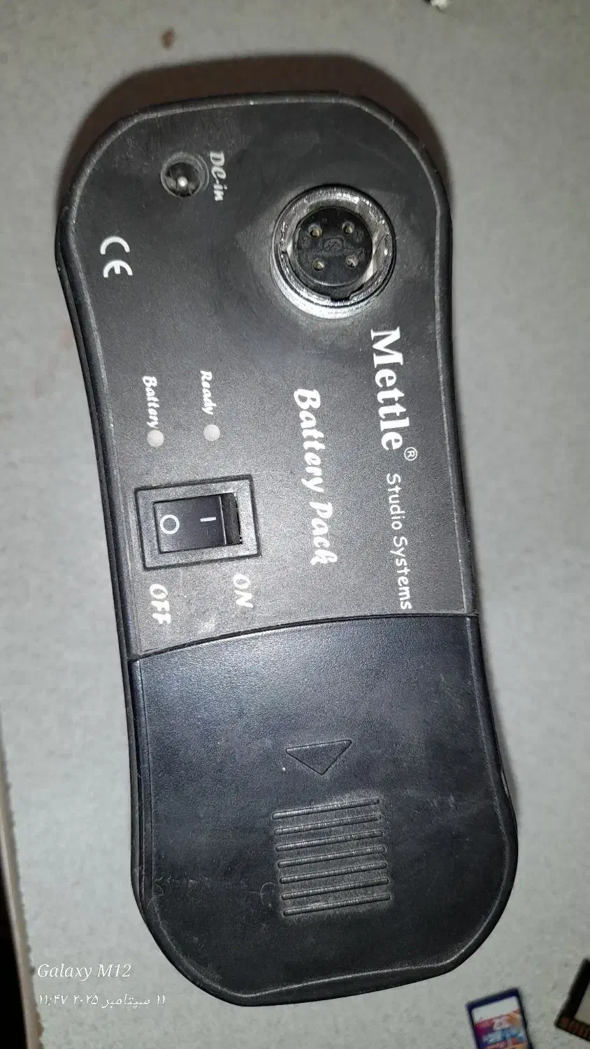 فلش پرتابل و استودیویی|دوربین عکاسی و فیلم‌برداری|قیروکارزین, |دیوار