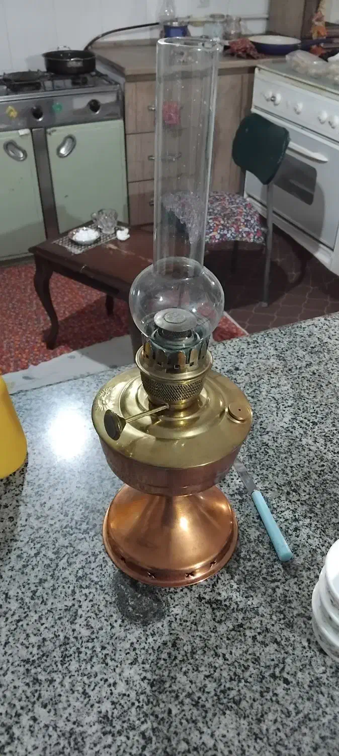 سینی مسی وچراغ قدیمی|لامپ و چراغ|مراغه, |دیوار