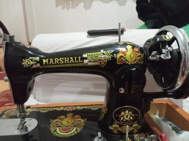 چرخ خیاطی قدیمی نو وتمیز|چرخ خیاطی و ریسندگی|شاهینشهر, شهرک امام رضا|دیوار