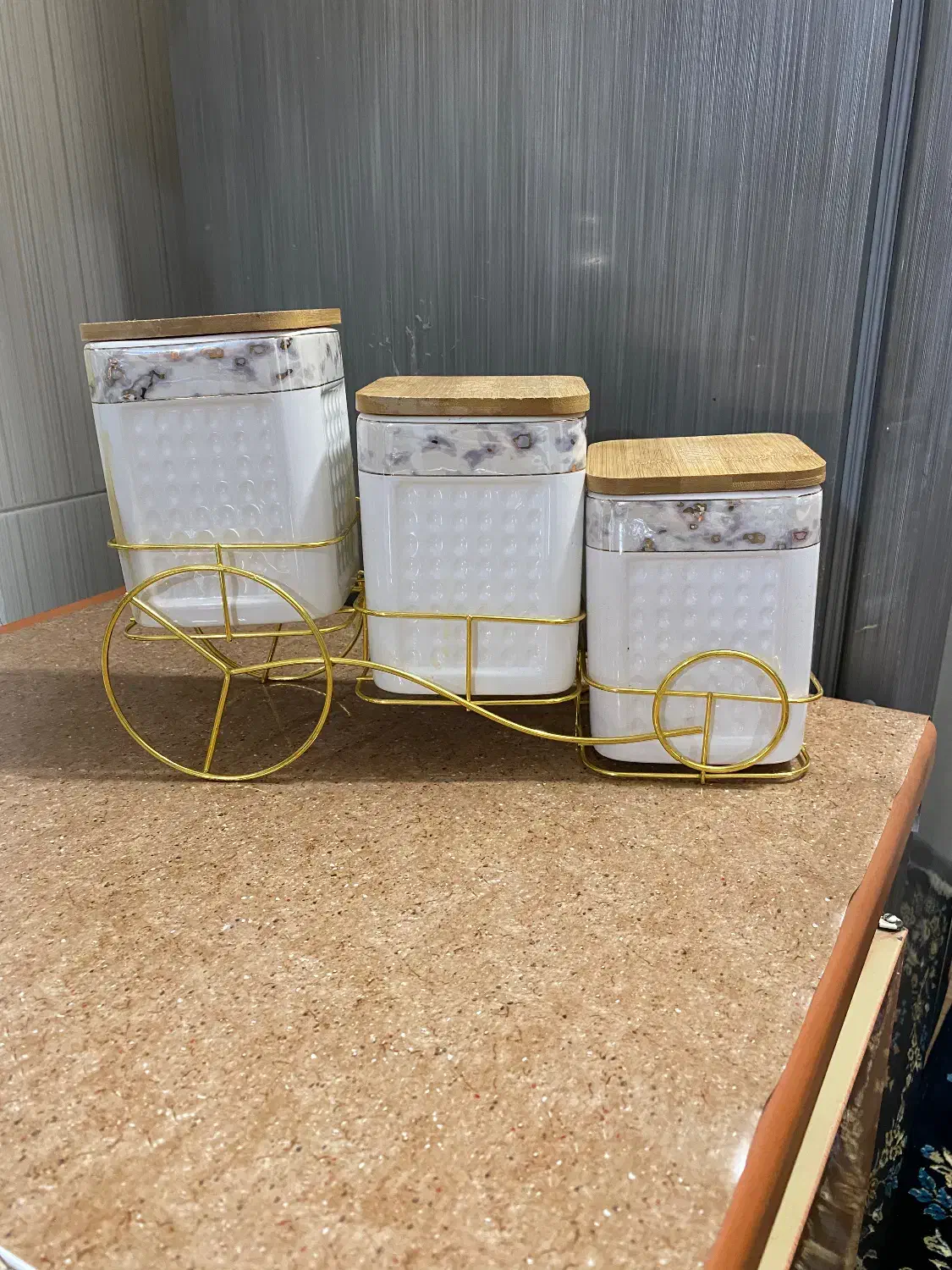 پاسماوری شیک|ظروف نگهدارنده، پلاستیکی، یک‌بارمصرف|سقز, |دیوار